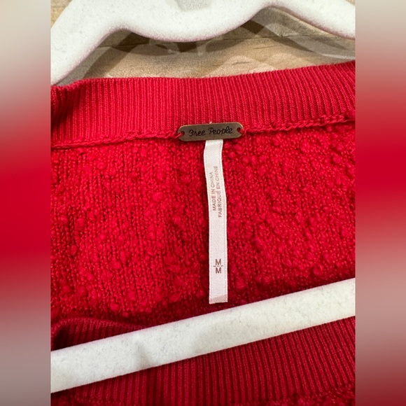 Free People Found my Friend sweater red - Picture 11 of 16